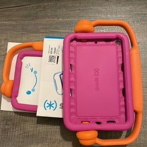 ❌SOLD❌Speck iPad Mini Pink Case